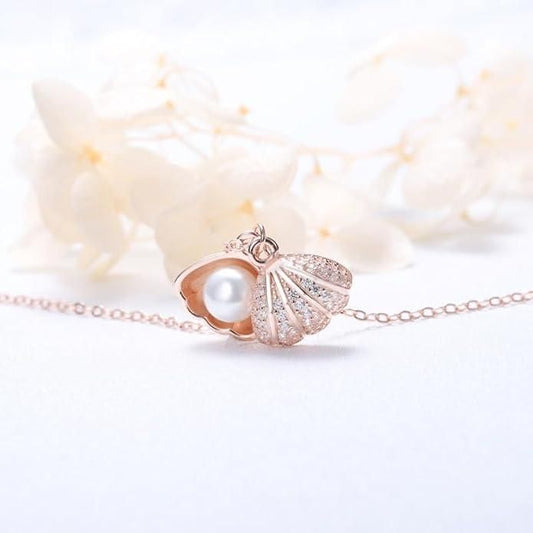 Oyster Pearl Shell Pendant Gold Plated Necklace for Women's